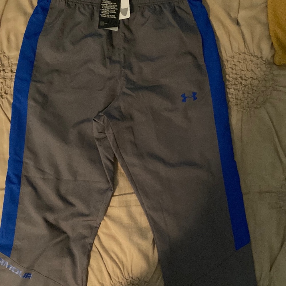 Under Armour youth athletic pants